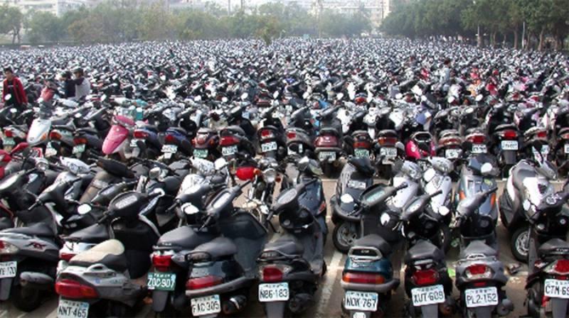 Nằm Mơ Thấy Xe Máy Đánh Con Gì? Bao Đề Chuẩn 6 Mơ thấy nhiều xe máy